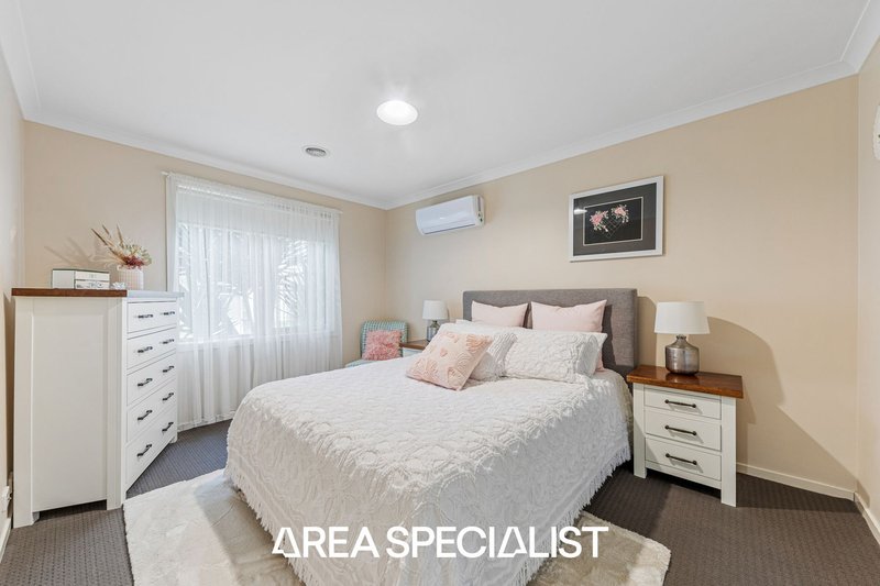 Photo - 17 Pointer Drive, Pakenham VIC 3810 - Image 9