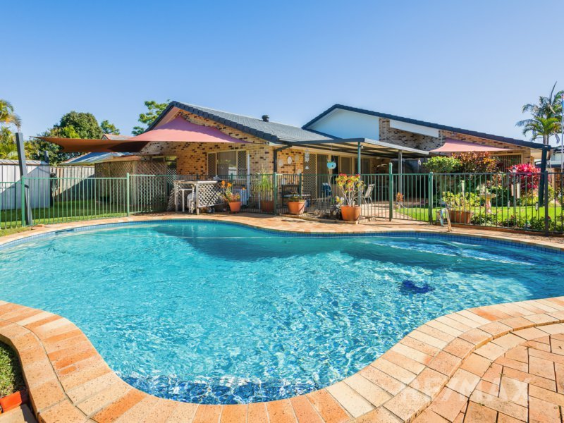 17 Port Jackson Blvd , Clear Island Waters QLD 4226