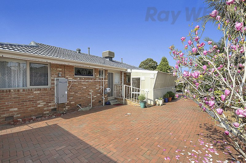 Photo - 17 Poseidon Close, Mill Park VIC 3082 - Image 10