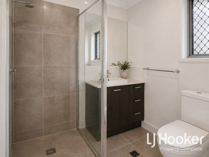 Photo - 17 Potocki Street, Logan Reserve QLD 4133 - Image 7