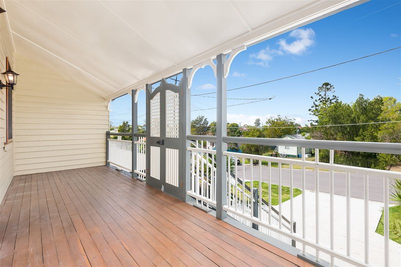 Photo - 17 Price Street, Oxley QLD 4075 - Image 2