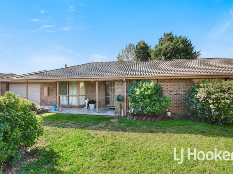 17 Princess Maria Place, Hampton Park VIC 3976