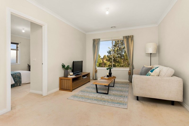 Photo - 17 Puerta Street, Burwood VIC 3125 - Image 4