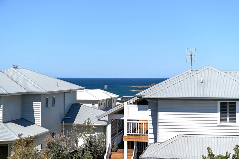 Photo - 17 Quinn Street, Catherine Hill Bay NSW 2281 - Image 16