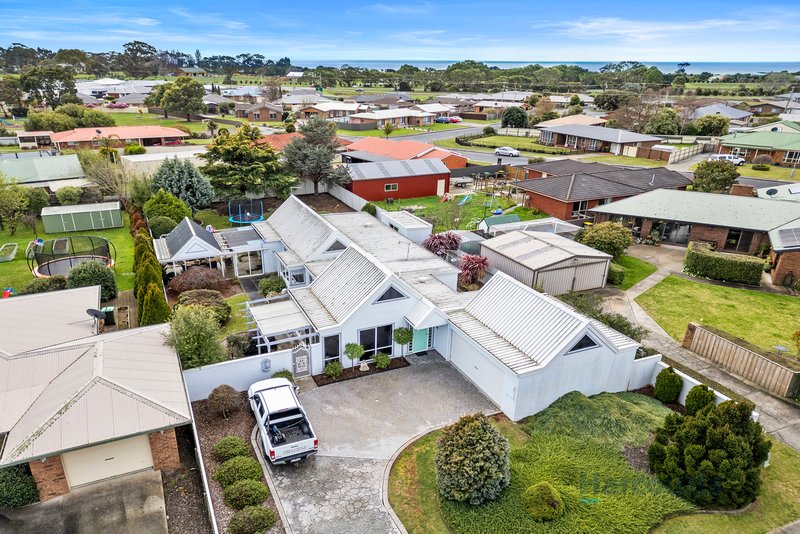 17 Racecourse Crescent, Turners Beach TAS 7315