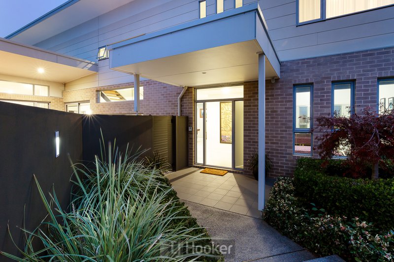 Photo - 17 Rani Close, Speers Point NSW 2284 - Image 2