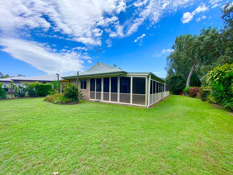 Photo - 17 Rankin Court, Armstrong Beach QLD 4737 - Image 3