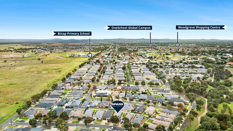 Photo - 17 Red Fox Boulevard, Brookfield VIC 3338 - Image 12