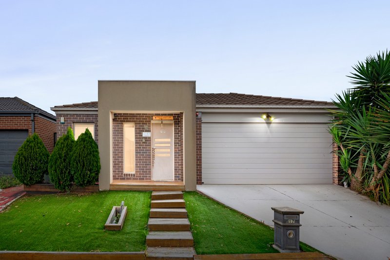 Photo - 17 Redcliffe Parade, Tarneit VIC 3029 - Image 1