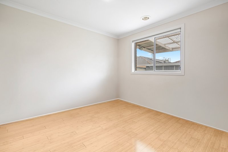 Photo - 17 Redcliffe Parade, Tarneit VIC 3029 - Image 11