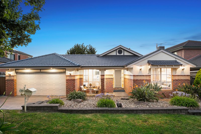 17 Redwood Court, Lysterfield VIC 3156