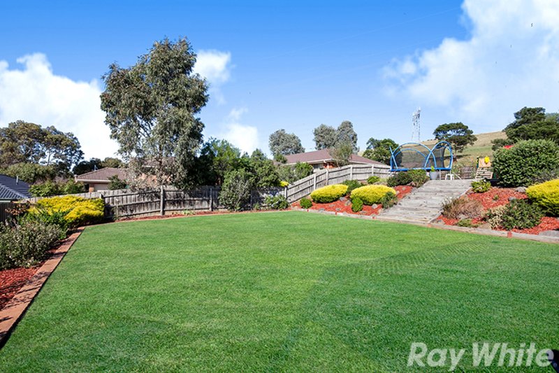 Photo - 17 Remington Way, South Morang VIC 3752 - Image 13