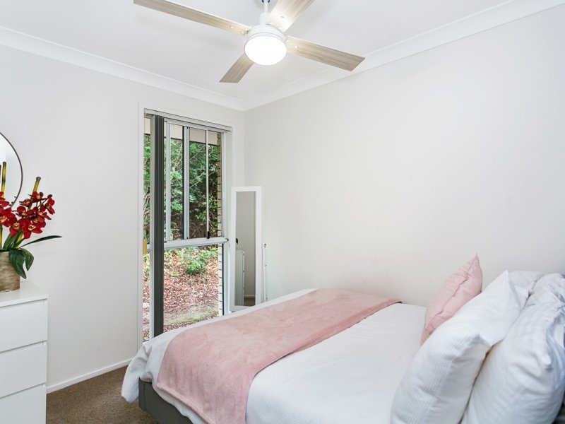 Photo - 17 Renfrew Dve , Highland Park QLD 4211 - Image 15