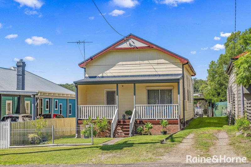 17 Renwick Street, West Wallsend NSW 2286