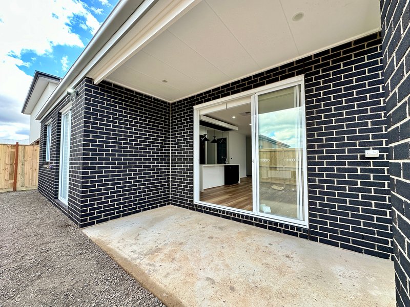 Photo - 17 Repartree Street, Tarneit VIC 3029 - Image 21