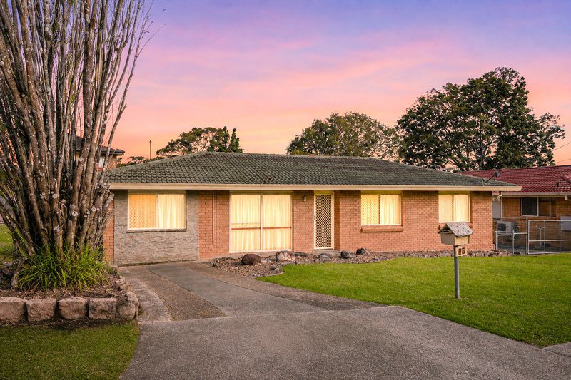 Photo - 17 Rholanda Crescent, Springwood QLD 4127 - Image 1