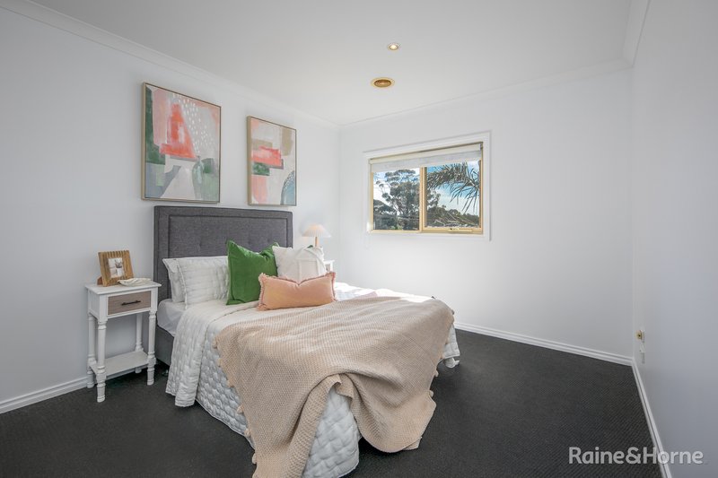 Photo - 1/7 Riddell Road, Sunbury VIC 3429 - Image 9