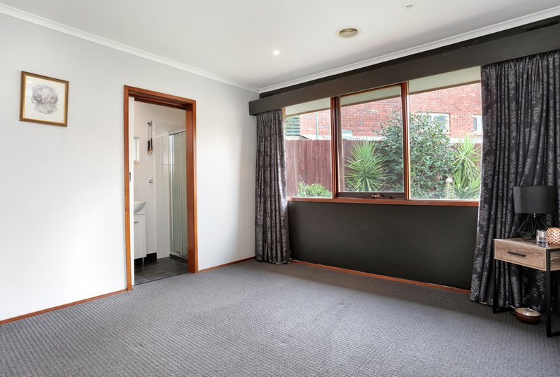 Photo - 17 Ridge Drive, Wyndham Vale VIC 3024 - Image 8