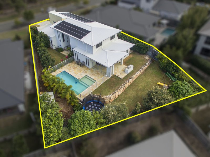 17 Riverbreeze Crescent, Maudsland QLD 4210