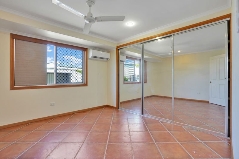 Photo - 17 Riverside Drive, Tannum Sands QLD 4680 - Image 10