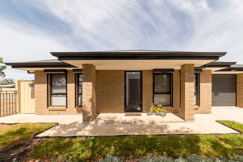 17 Roberts Crescent, Smithfield Plains SA 5114