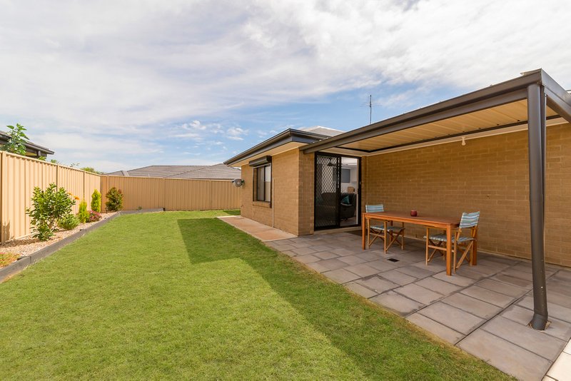 Photo - 17 Roberts Crescent, Smithfield Plains SA 5114 - Image 12