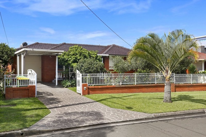 17 Robertson Road, Chester Hill NSW 2162