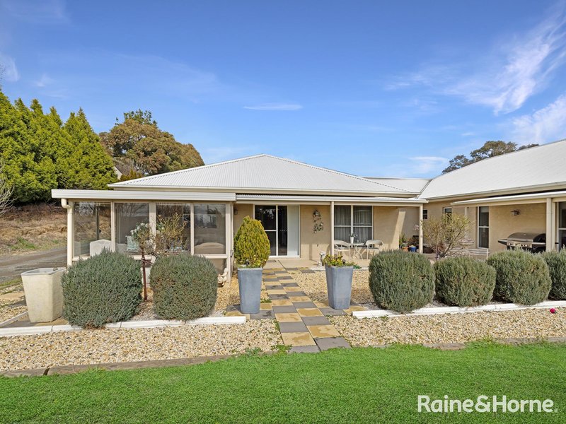 Photo - 17 Robindale Court, Robin Hill NSW 2795 - Image 16