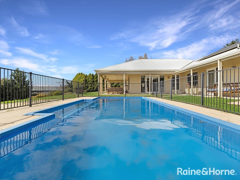 Photo - 17 Robindale Court, Robin Hill NSW 2795 - Image 22