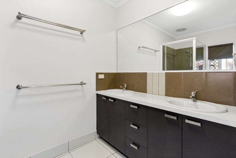 Photo - 17 Roderick Street, Bentley Park QLD 4869 - Image 20
