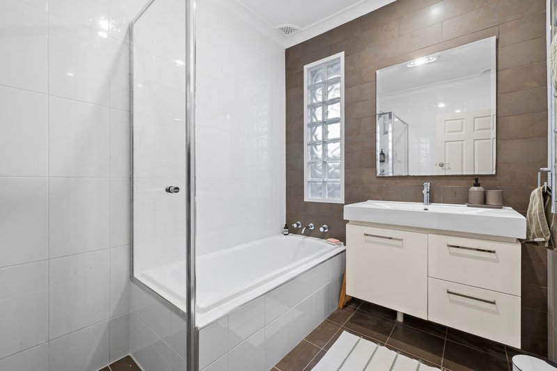 Photo - 17 Roma Street, North Epping NSW 2121 - Image 13