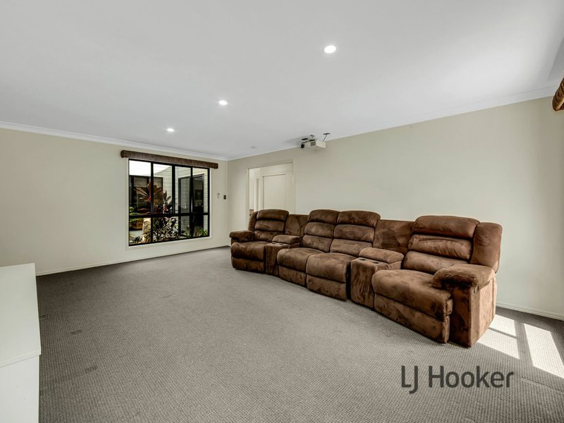 Photo - 17 Ronald Crescent, Benaraby QLD 4680 - Image 8