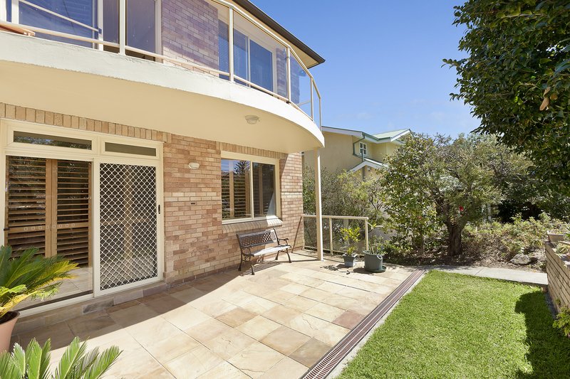 Photo - 1/7 Rosedale Avenue, Fairlight NSW 2094 - Image 2