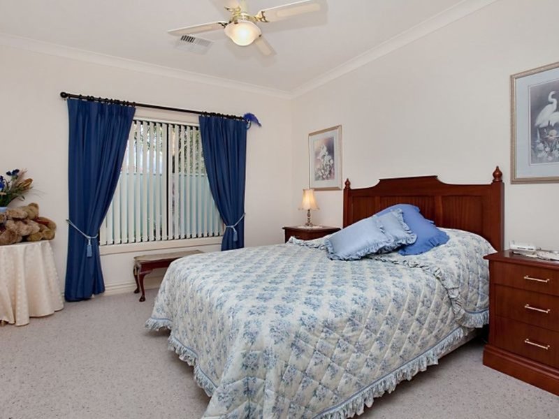 Photo - 17 Rosella Street, Mawson Lakes SA 5095 - Image 8