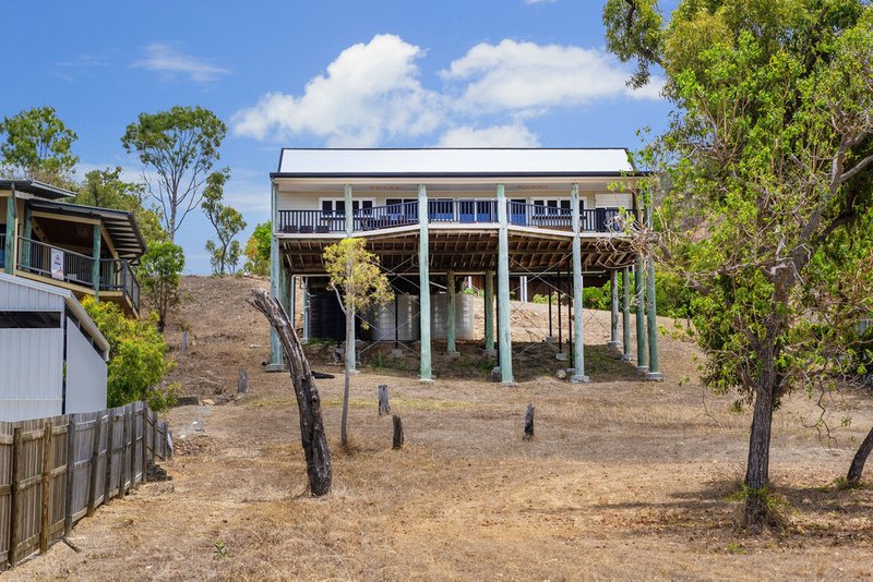 Photo - 17 Roseric Crescent, Hideaway Bay QLD 4800 - Image 10