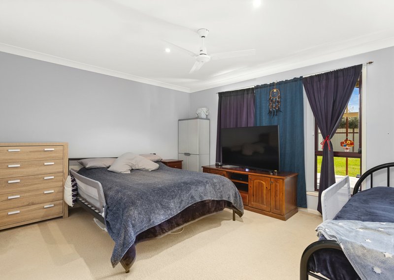 Photo - 17 Rosier Place, Old Bar NSW 2430 - Image 5