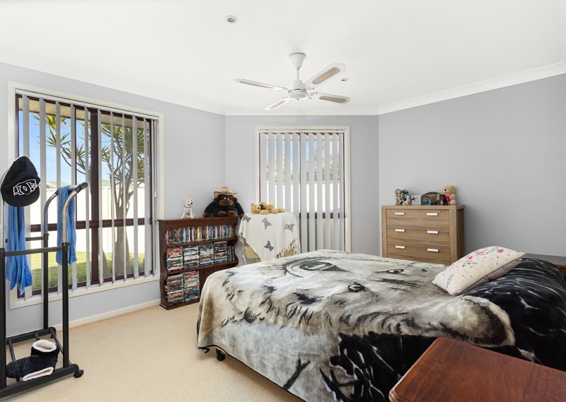 Photo - 17 Rosier Place, Old Bar NSW 2430 - Image 7