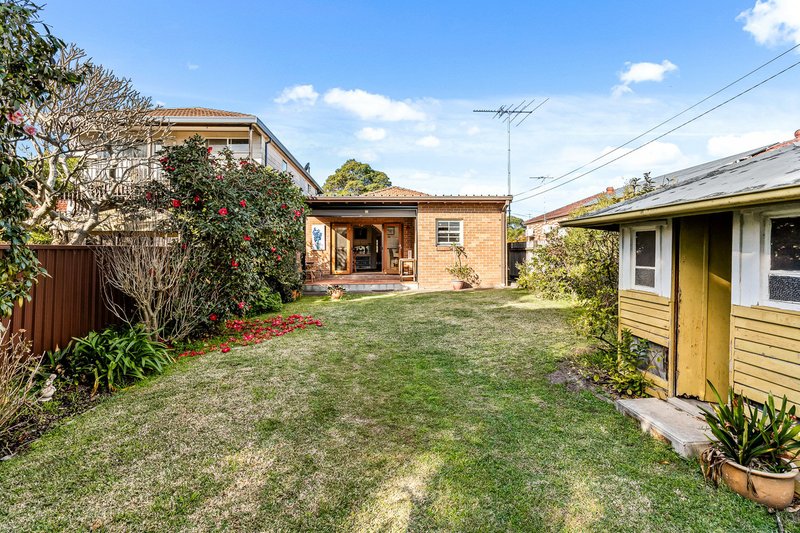 Photo - 17 Roslyn Avenue, Brighton-Le-Sands NSW 2216 - Image 9