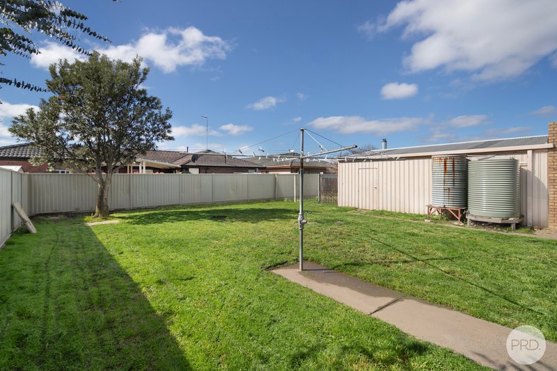 Photo - 17 Rowan Parade, Wendouree VIC 3355 - Image 2