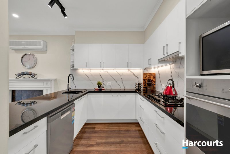 Photo - 17 Rowan Street, Vermont VIC 3133 - Image 7