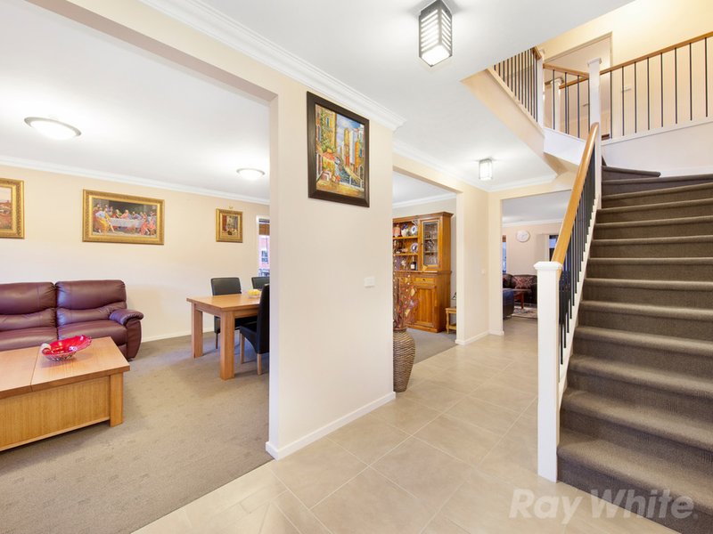 Photo - 17 Royal Oak Court, Mulgrave VIC 3170 - Image 5