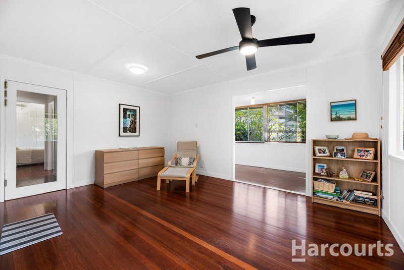 Photo - 17 Rutherford Street, Stafford Heights QLD 4053 - Image 5