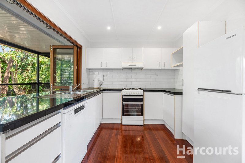 Photo - 17 Rutherford Street, Stafford Heights QLD 4053 - Image 6