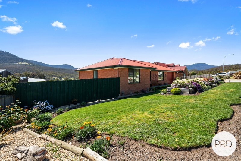 Photo - 17 Sadri Court, New Norfolk TAS 7140 - Image 5