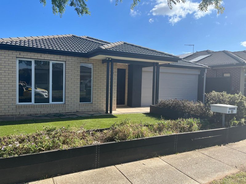 Photo - 17 Safari Drive, Tarneit VIC 3029 - Image 2