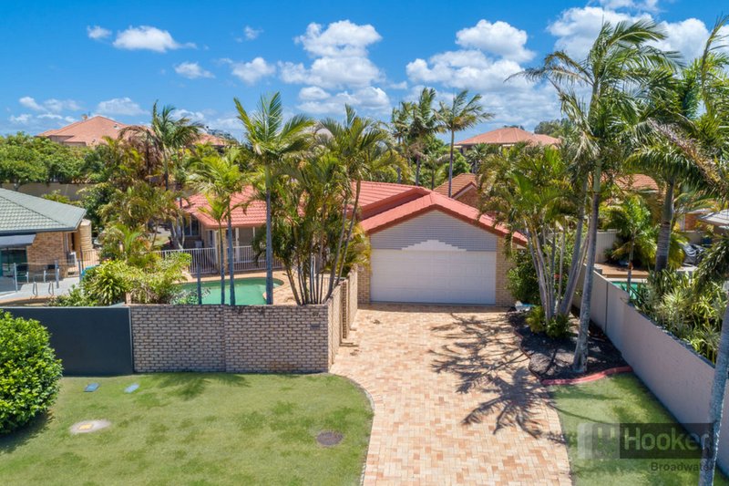 17 Saltbreeze Court, Runaway Bay QLD 4216