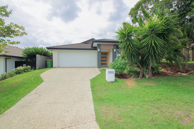 Photo - 17 Saltram Avenue, Holmview QLD 4207 - Image 1