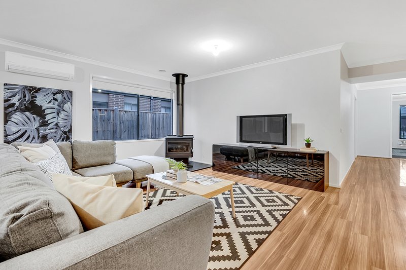 Photo - 17 Sanctuary Circuit, Beveridge VIC 3753 - Image 7