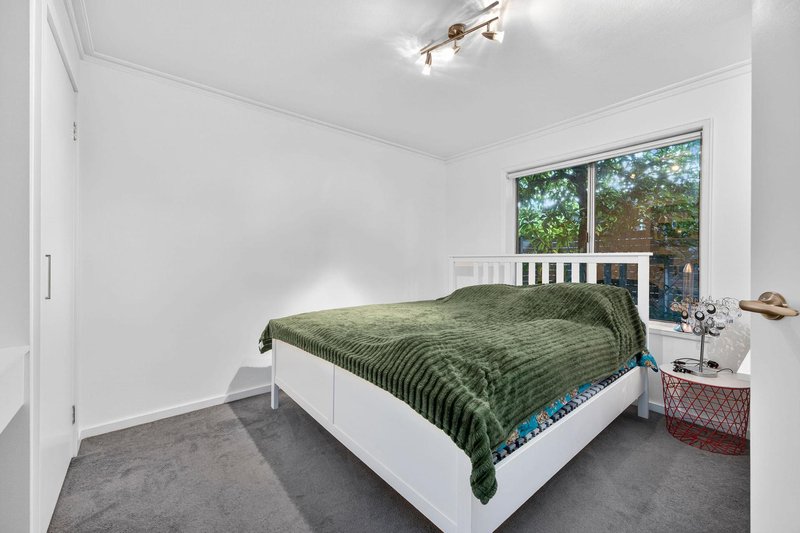 Photo - 1/7 Sanglen Terrace, Belmont VIC 3216 - Image 4