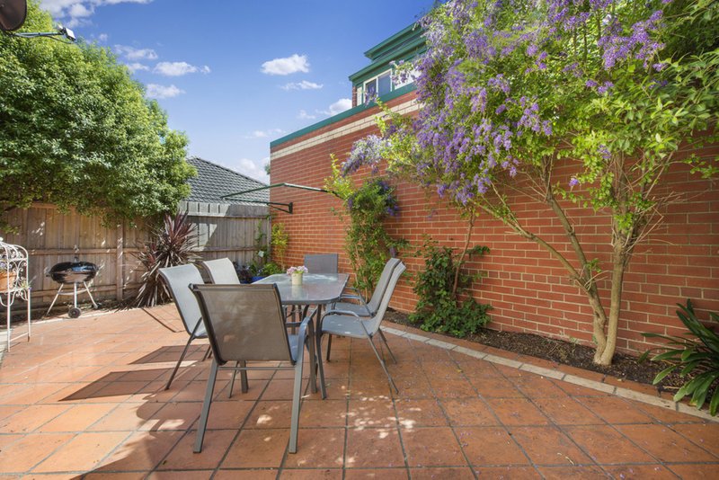 Photo - 1/7 Sargent Street, Doncaster VIC 3108 - Image 4